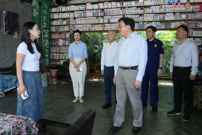 馮飛調(diào)研“五一”假期旅游市場及安全生產(chǎn)工作并慰問一線勞動者